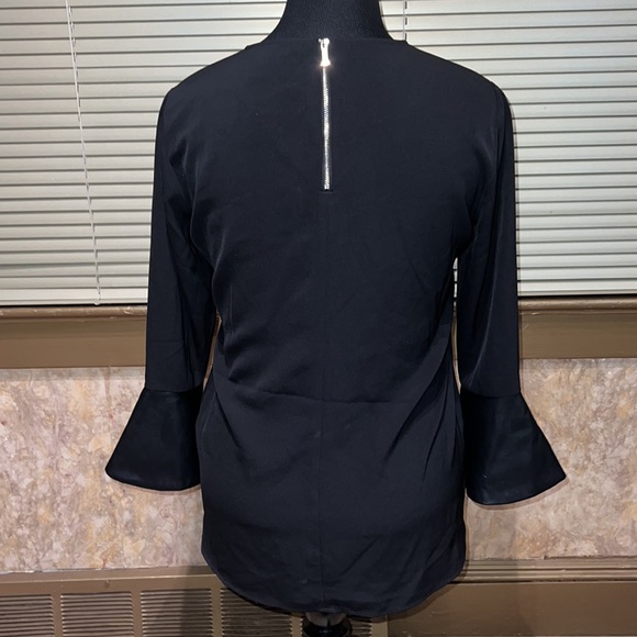 CALVIN KLEIN PULLOVER BLOUSE LEATHER BELL SLEEVES SMALL PETITE BUT FITS MEDIUM - Picture 4 of 8